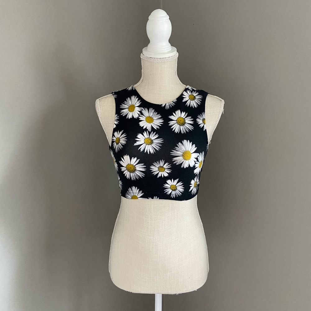 Kendall + Kylie Crop Top